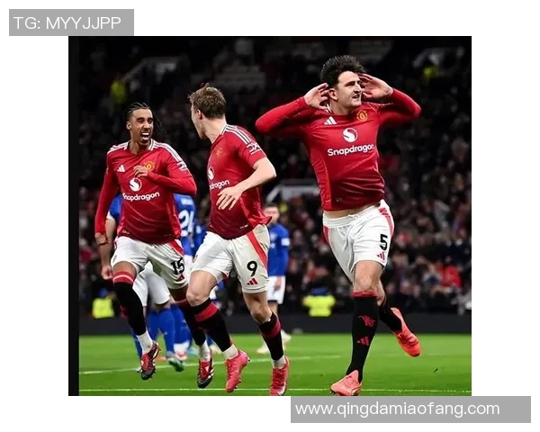 欧联杯精彩对决里昂与曼联战成平局争议判罚引发全场热议